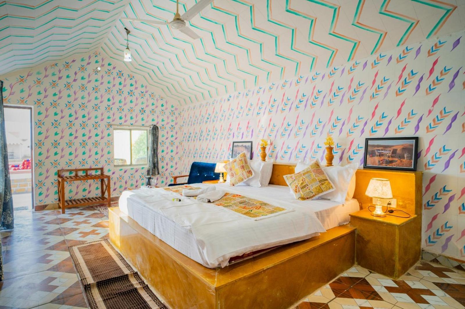 Khamma Ghani Resort With Pool ไจซัลเมอร์ ภายนอก รูปภาพ