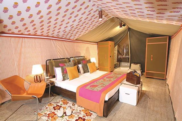 Khamma Ghani Resort With Pool ไจซัลเมอร์ ภายนอก รูปภาพ